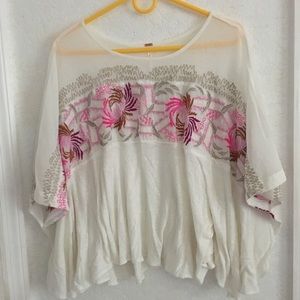 FREE PEOPLE WHITE FLOWY PONCHO TOP
